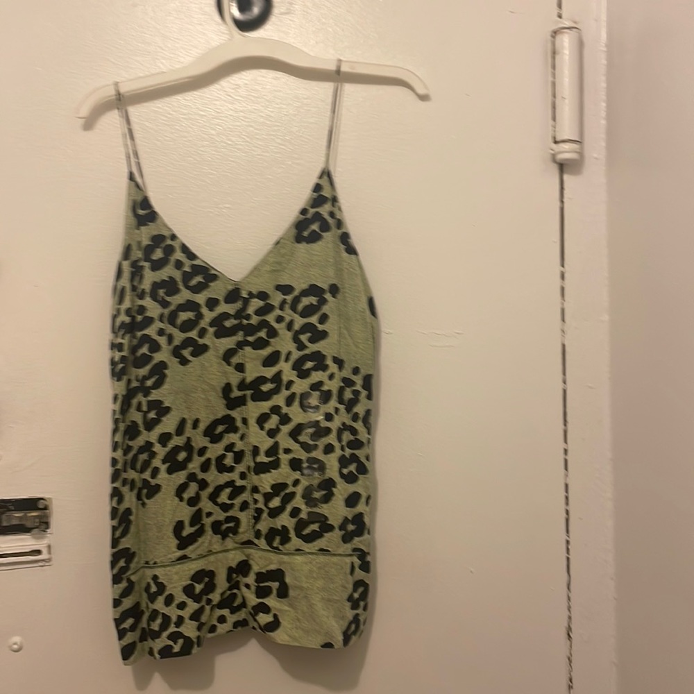 Summer top with spaghetti straps brand new sz Xl